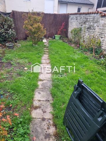 Maison de Ville à Matha Centre