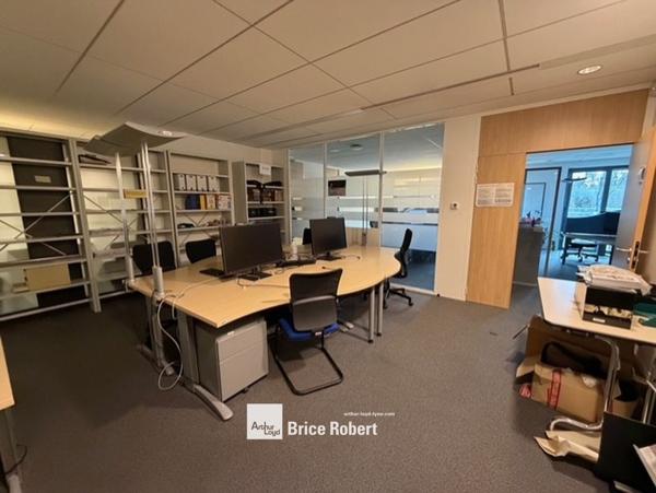 Bureaux à louer Lyon bureaux lumineux au cœur de la Cité Internationale