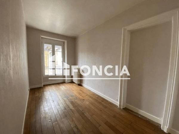 Location Appartement 3 pièces 60.04 m² - 36 RUE LIBERGIER Reims 51100