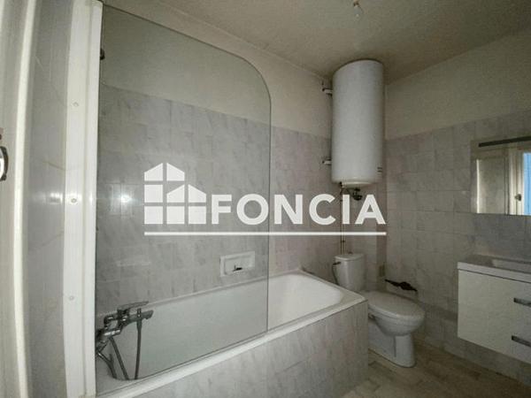 Location Appartement 3 pièces 60.04 m² - 36 RUE LIBERGIER Reims 51100