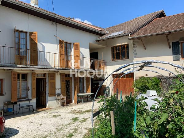 Barraux Maison de village + grange