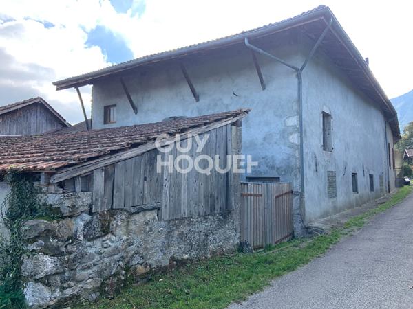 Barraux Maison de village + grange