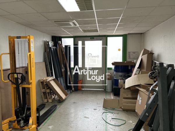 LOCATION BUREAUX AVEC STOCKAGE - 296 m² - LABEGE