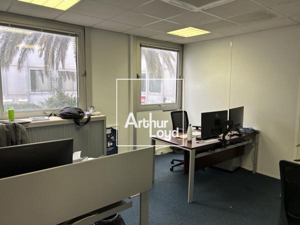 LOCATION BUREAUX AVEC STOCKAGE - 296 m² - LABEGE