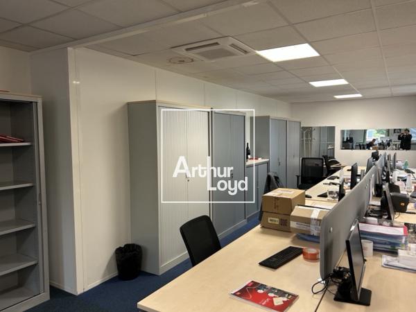 LOCATION BUREAUX AVEC STOCKAGE - 296 m² - LABEGE