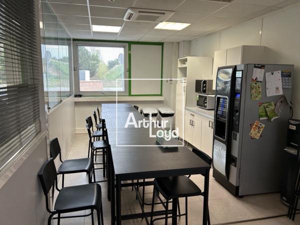LOCATION BUREAUX AVEC STOCKAGE - 296 m² - LABEGE