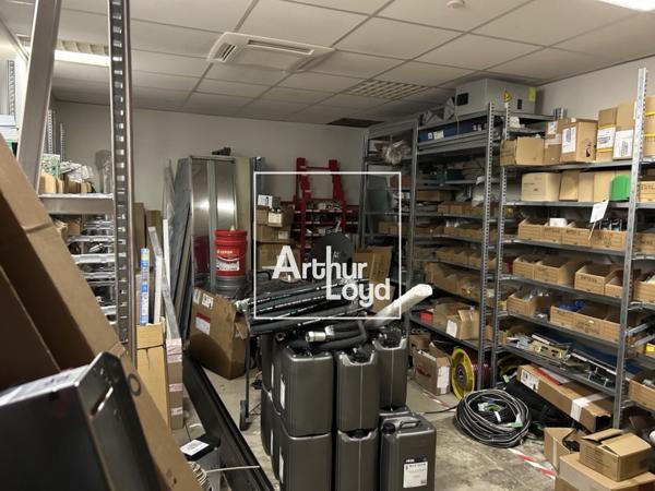 LOCATION BUREAUX AVEC STOCKAGE - 296 m² - LABEGE