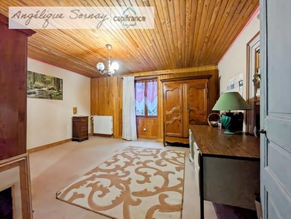 Charmante maison en pierre – 157 m² habitables – Terrain de 1 029 m² – VERCIA / VAL SONNETTE