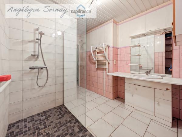 Charmante maison en pierre – 157 m² habitables – Terrain de 1 029 m² – VERCIA / VAL SONNETTE