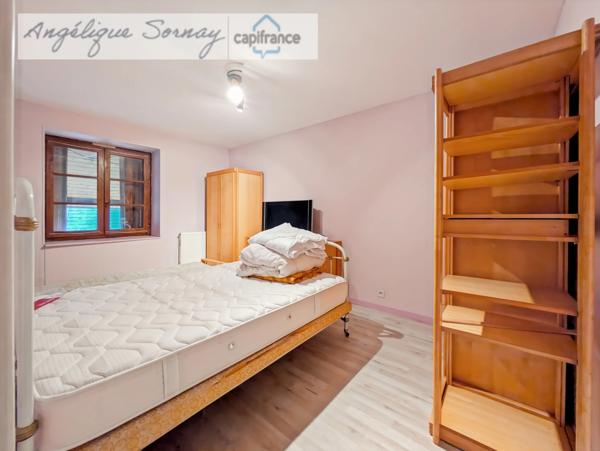 Charmante maison en pierre – 157 m² habitables – Terrain de 1 029 m² – VERCIA / VAL SONNETTE