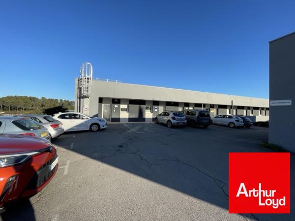 Bureaux à louer 180 m² ERP PMR à Saint-Gély-du-Fesc avec parking