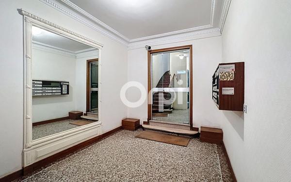 Appartement à vendre    5 pièces • 100,22 m2 Paris 15