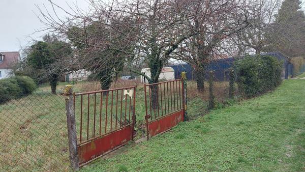 Terrain constructible 757 m²