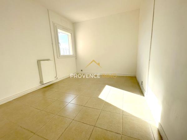 Salon-de-Provence (13300) Charmant T2 lumineux - 49,75 m2