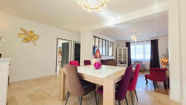 BOURGES MAISON DE 139M² ENVIRON 5 CHAMBRES JARDIN SOUS-SOL