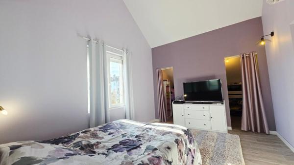 BOURGES MAISON DE 139M² ENVIRON 5 CHAMBRES JARDIN SOUS-SOL