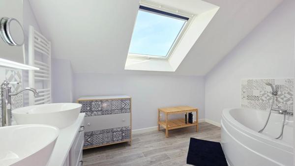 BOURGES MAISON DE 139M² ENVIRON 5 CHAMBRES JARDIN SOUS-SOL