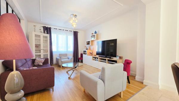 BOURGES MAISON DE 139M² ENVIRON 5 CHAMBRES JARDIN SOUS-SOL