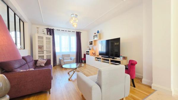 BOURGES MAISON DE 139M² ENVIRON 5 CHAMBRES JARDIN SOUS-SOL