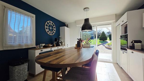 BOURGES MAISON DE 139M² ENVIRON 5 CHAMBRES JARDIN SOUS-SOL