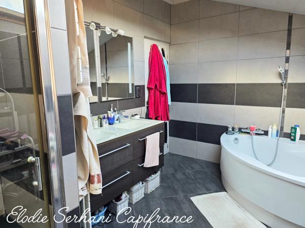 En Exclusivité à Exincourt maison mitoyenne T5 d'environ 99m2