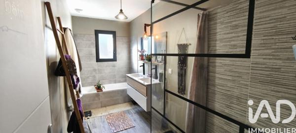 Maison à vendre 4 pièces 94 m² Pourrières