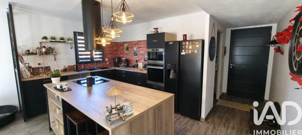 Maison à vendre 4 pièces 94 m² Pourrières