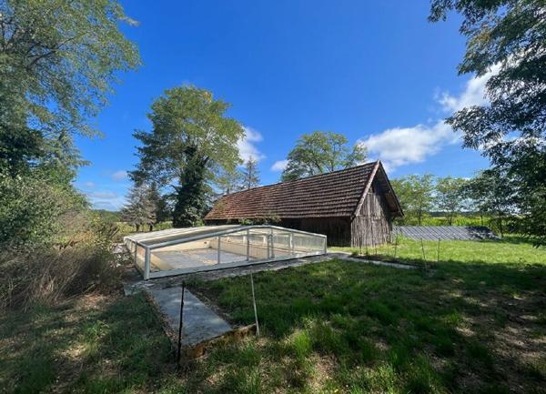 Maison à vendre    6 pièces •  Losse