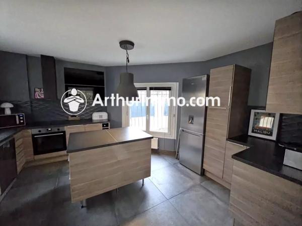 Vente Maison 5 pièces 105 m2 à Savigny-le-Temple