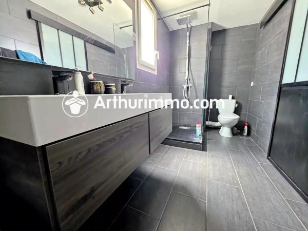 Vente                                                      Maison
                        
                     5 pièces                      105 m2                     à Savigny-le-Temple