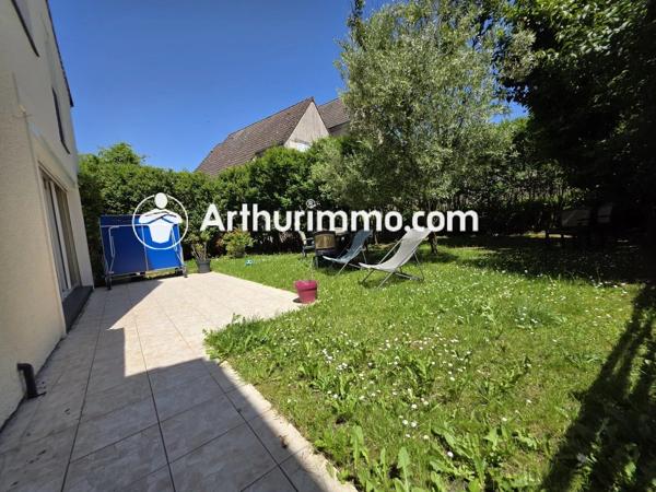 Vente                                                      Maison
                        
                     5 pièces                      105 m2                     à Savigny-le-Temple