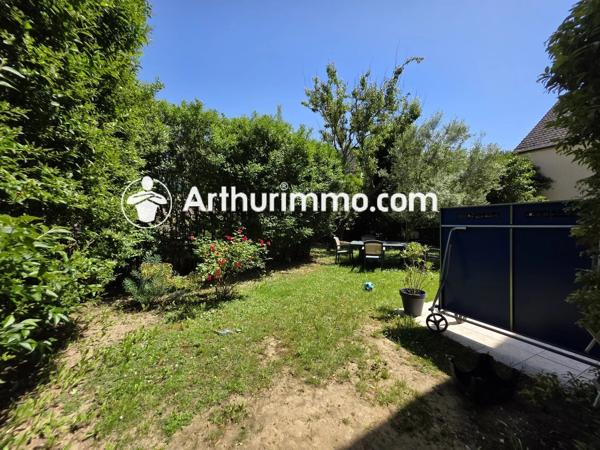 Vente                                                      Maison
                        
                     5 pièces                      105 m2                     à Savigny-le-Temple