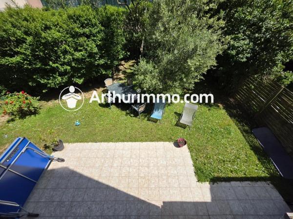Vente                                                      Maison
                        
                     5 pièces                      105 m2                     à Savigny-le-Temple