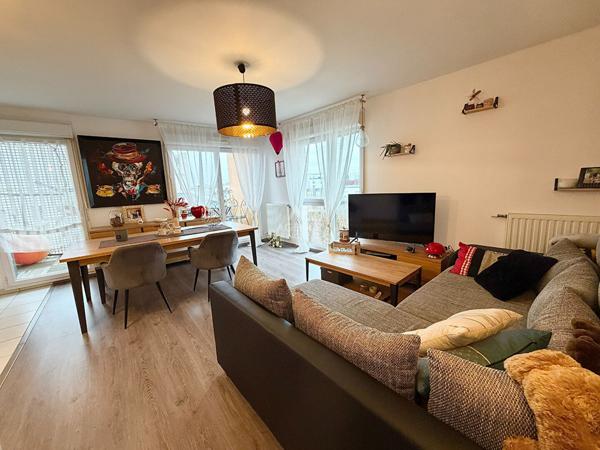 Appartement Cergy 4 pièce(s) 75.8 m2 €265 000 ** - Référence 2232