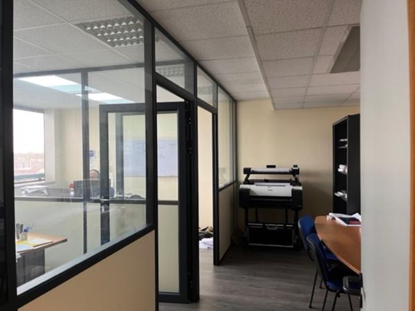 Bureaux à louer Cergy surfaces rénovées proche 3 Fontaines