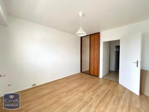 Appartement à louer 3 pièces 76m²