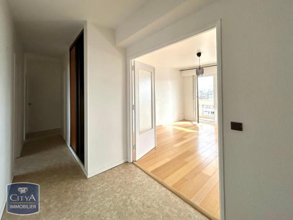 Appartement à louer 3 pièces 76m²