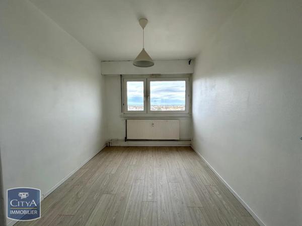 Appartement à louer 3 pièces 76m²