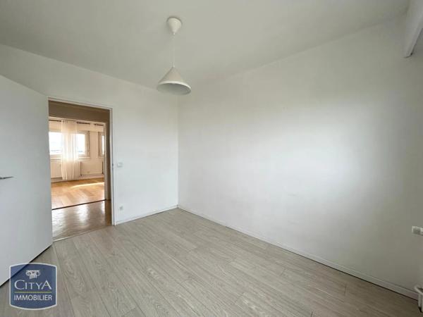 Appartement à louer 3 pièces 76m²