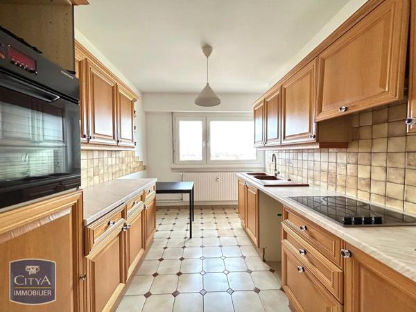 Appartement à louer 3 pièces 76m²