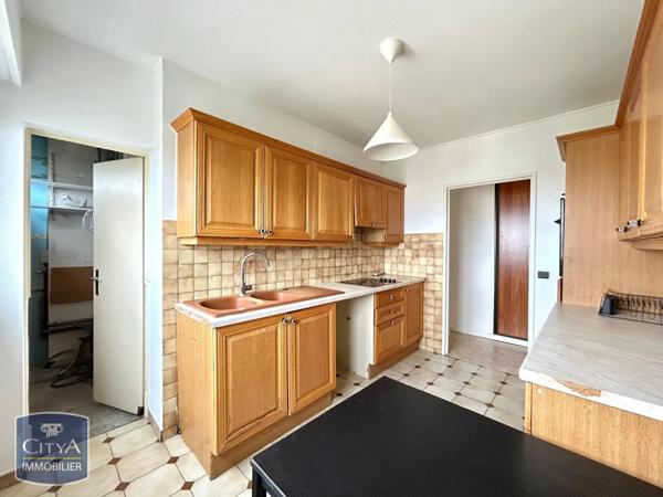 Appartement à louer 3 pièces 76m²