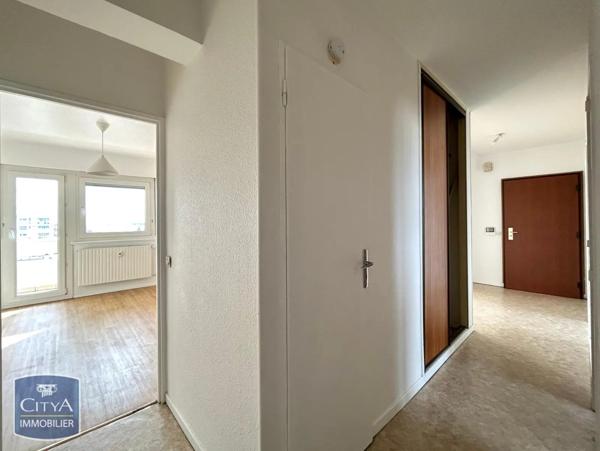Appartement à louer 3 pièces 76m²