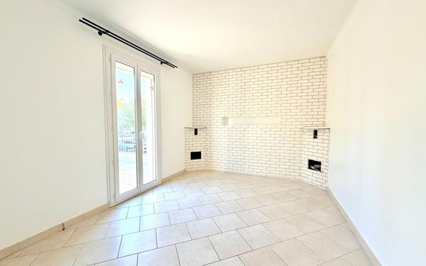 Appartement à vendre    4 pièces • 79,85 m2 Sénas