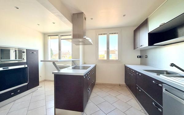 Appartement à vendre    4 pièces • 79,85 m2 Sénas