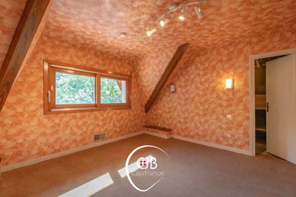 Saint-Alban-Leysse maison avec piscine, superbe vue et terrain de 2965 m²