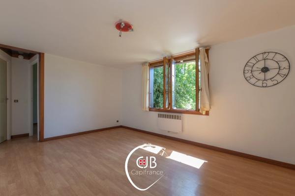 Saint-Alban-Leysse maison avec piscine, superbe vue et terrain de 2965 m²