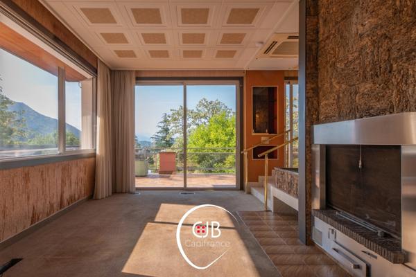 Saint-Alban-Leysse maison avec piscine, superbe vue et terrain de 2965 m²