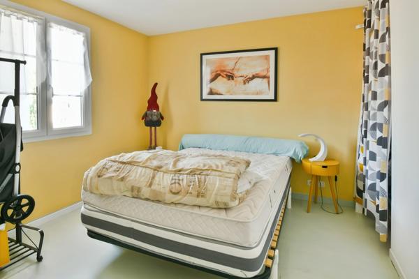 Maison à vendre 6 pièces proche de SAINT JEAN D'ANGELY (17)- 183 m² habitables-Jardin- Piscine
