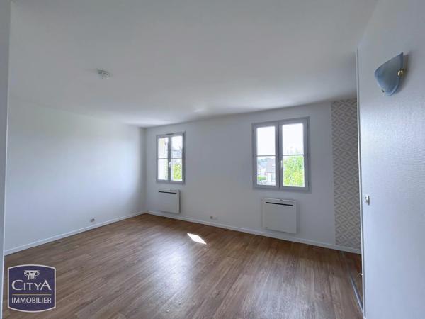 Appartement à vendre 1 pièce 27m² Le Perray-en-Yvelines (78610)