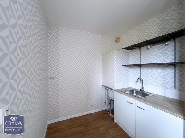 Appartement à vendre 1 pièce 27m² Le Perray-en-Yvelines (78610)